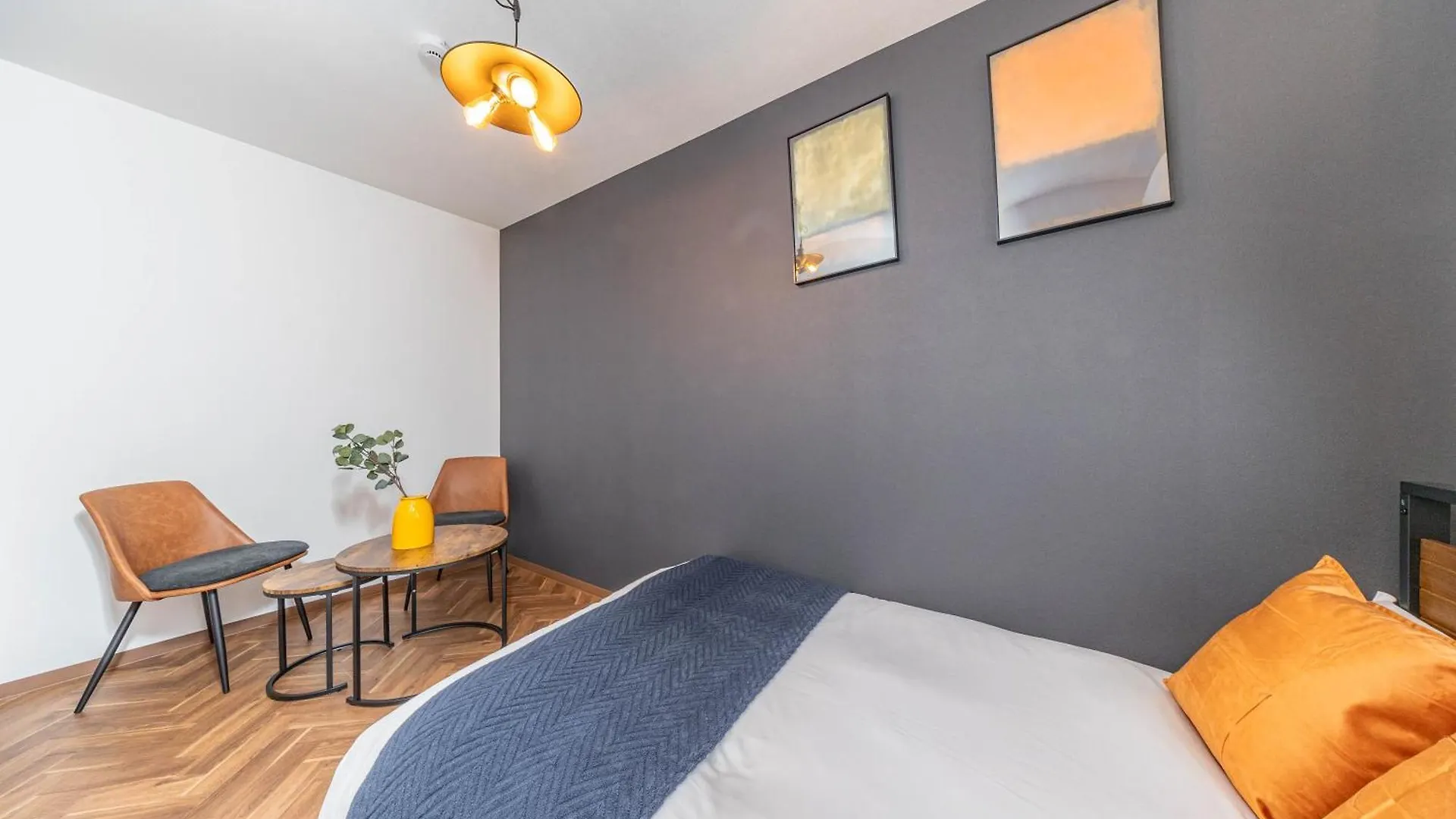 1688 House Osaka C Apartment 0*,